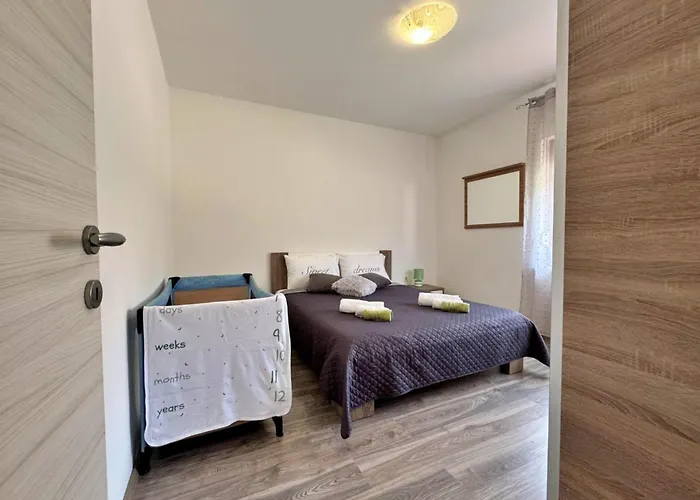 Rozi By Interhome