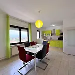 Rozi By Interhome Apartment Šilo