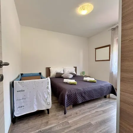 Rozi By Interhome