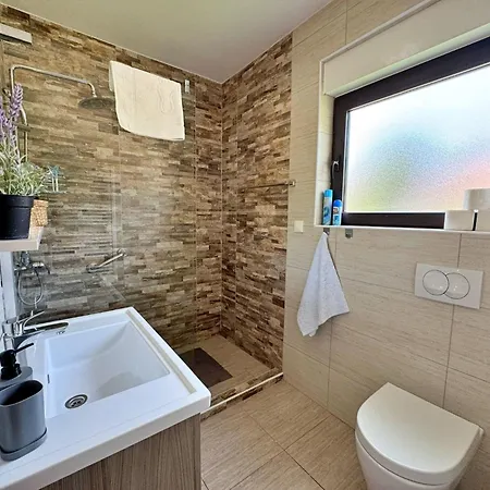 Rozi By Interhome *