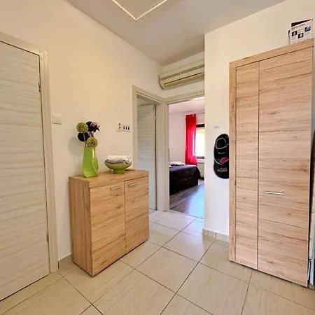 Rozi By Interhome Апартаменты *