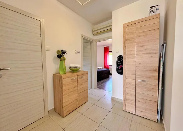 Rozi By Interhome Apartament *