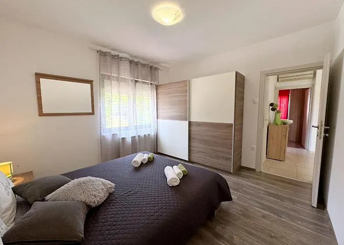 Rozi By Interhome Lägenhet *